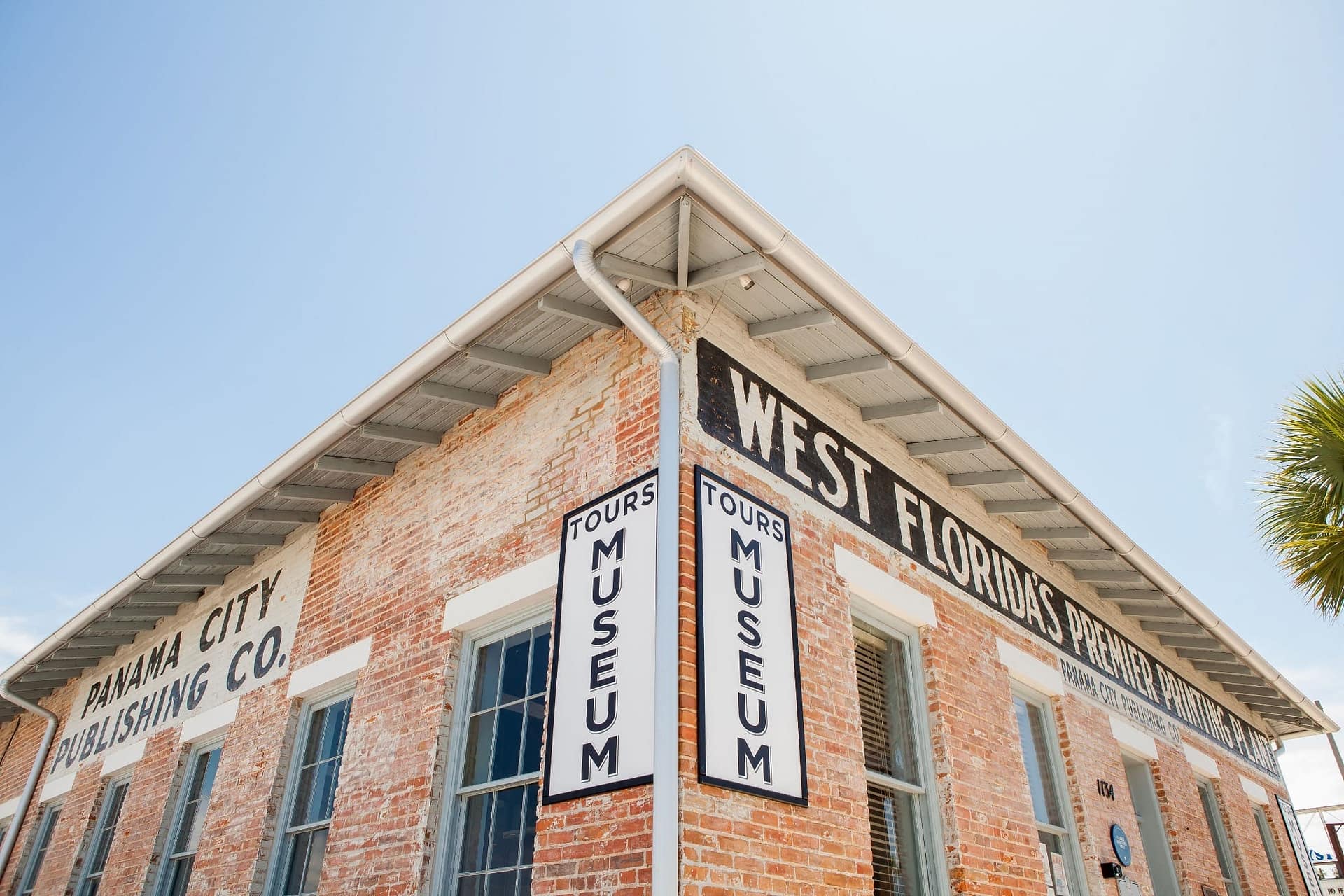 Commercial Gutters Fort Myers Gutter Professional Seamless Gutters